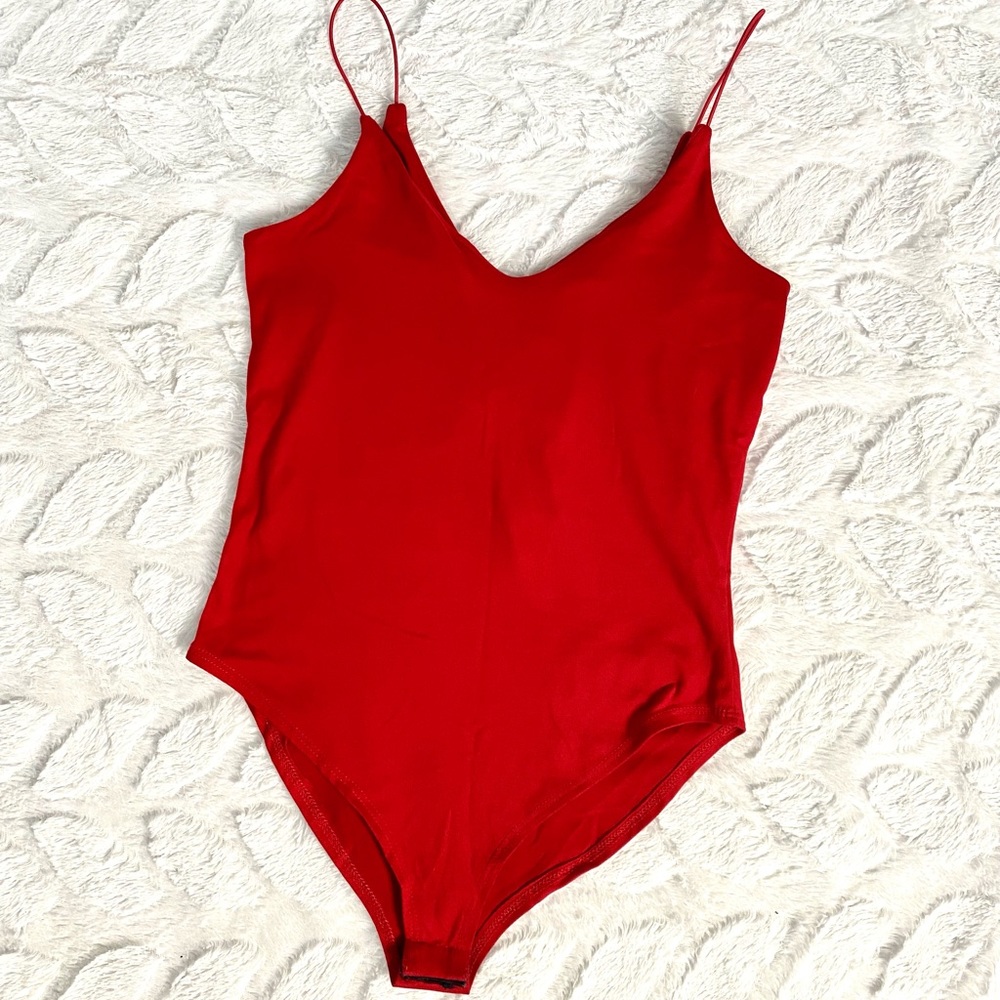 Red bodysuit Can be worn with anything!